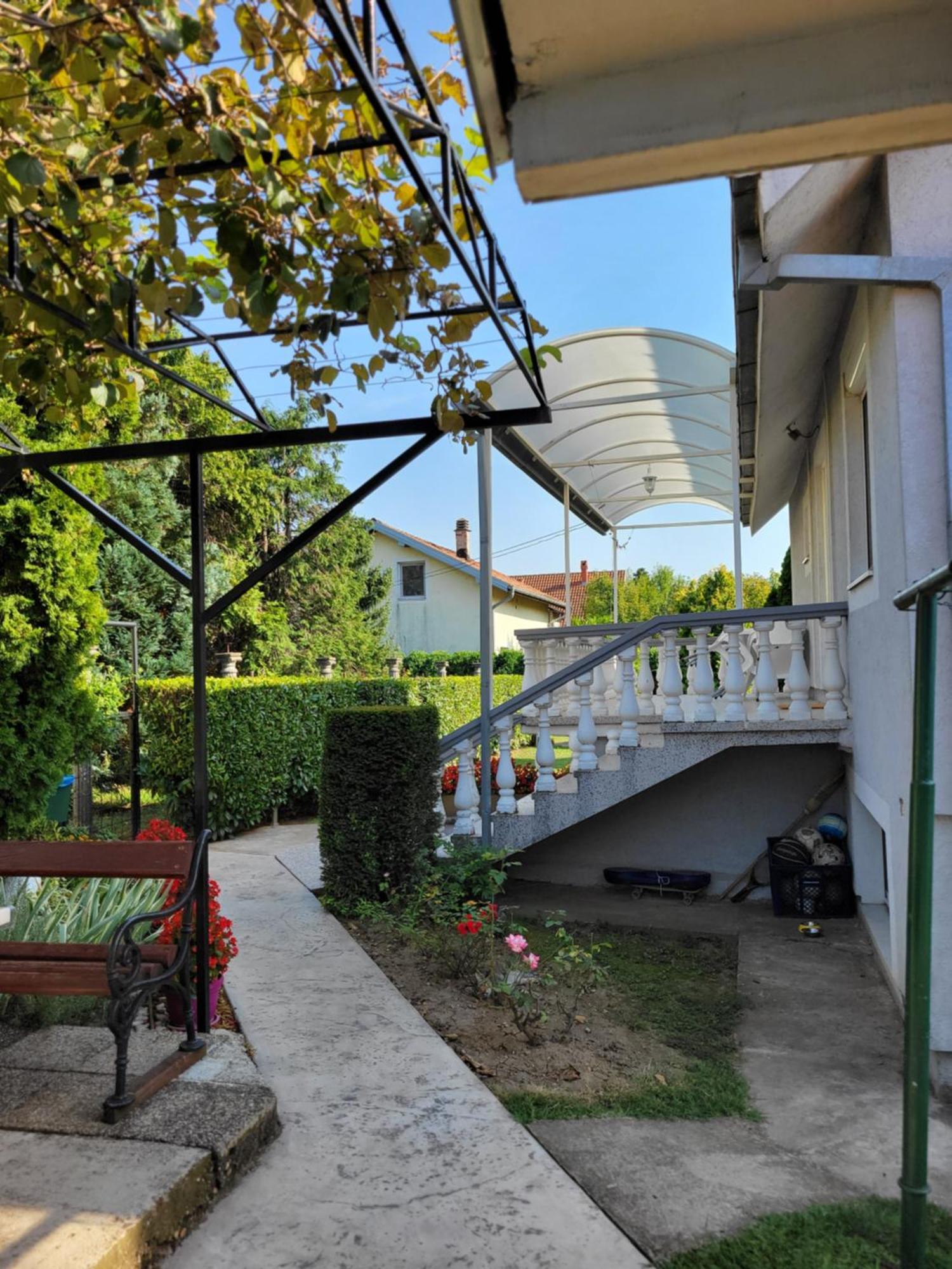 Green Garden Apartments Surčin Exteriér fotografie