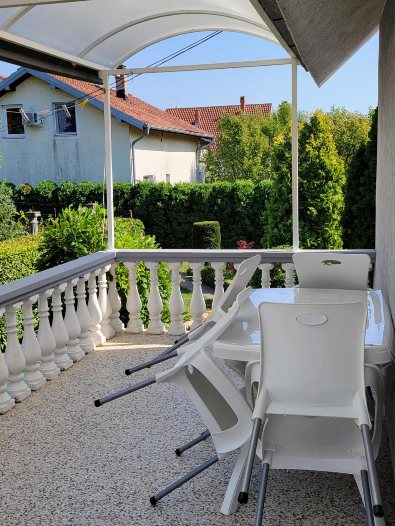 Green Garden Apartments Surčin Exteriér fotografie